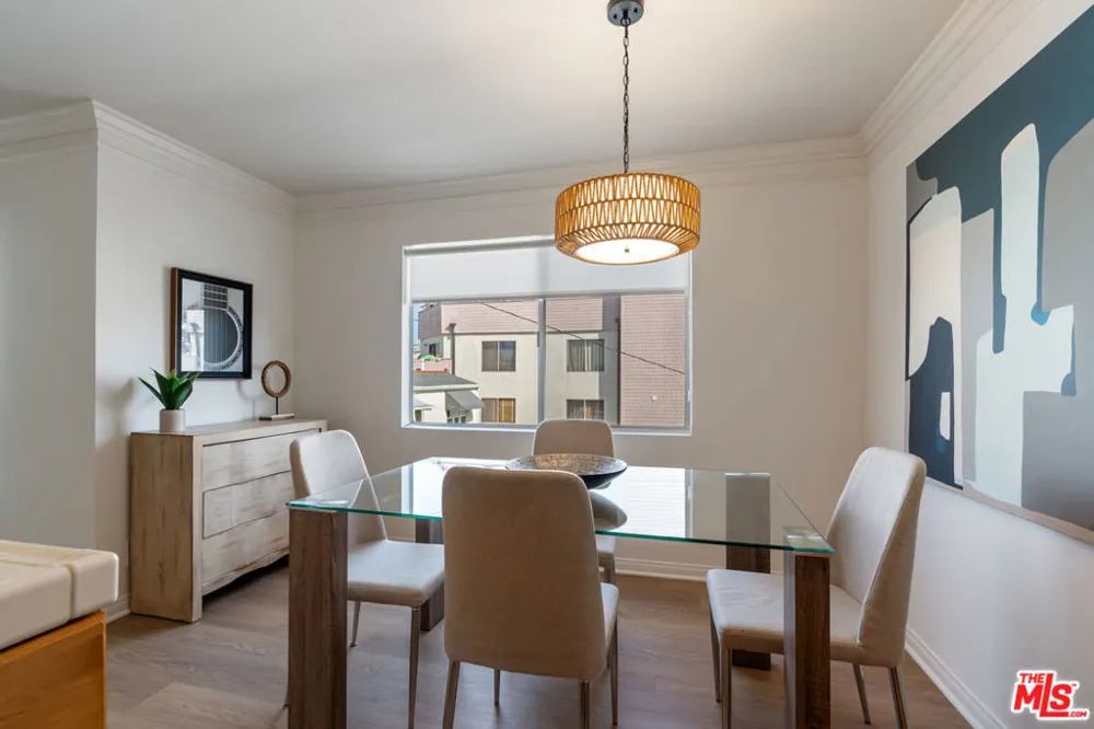 1021 12th Street #203 Santa Monica, CA 90403