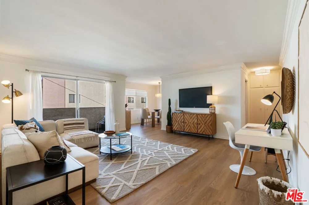1021 12th Street #203 Santa Monica, CA 90403