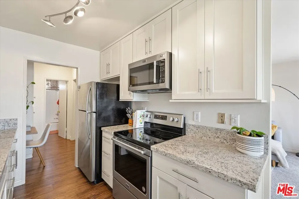 428 Hill Street #16 Santa Monica, CA 90405