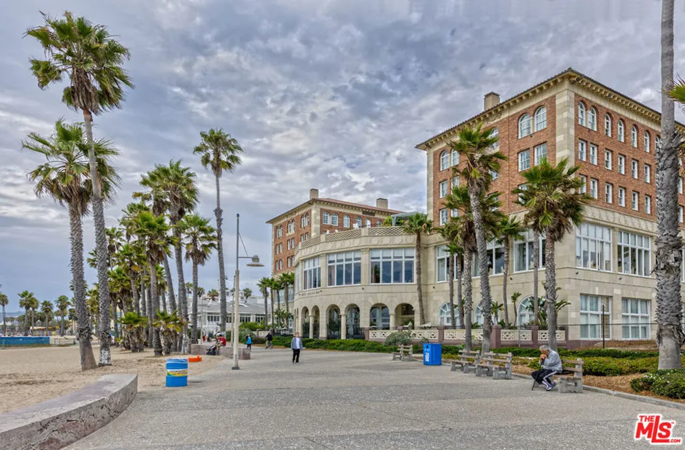 428 Hill Street #16 Santa Monica, CA 90405