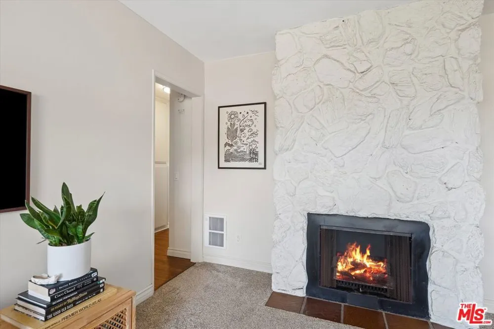 428 Hill Street #16 Santa Monica, CA 90405
