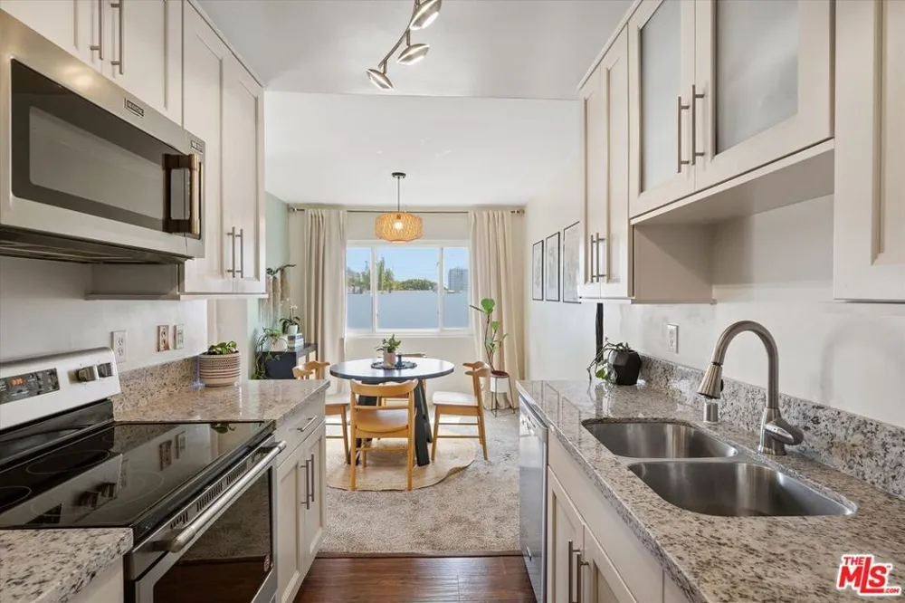 428 Hill Street #16 Santa Monica, CA 90405