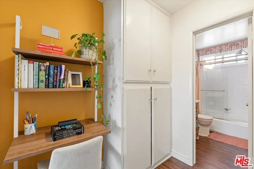 428 Hill Street #16 Santa Monica, CA 90405