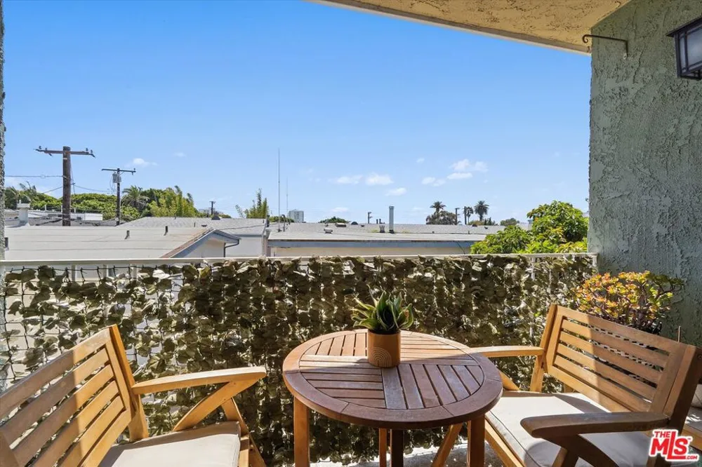 428 Hill Street #16 Santa Monica, CA 90405