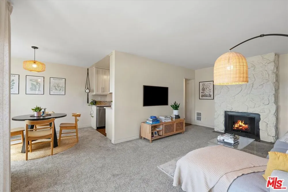 428 Hill Street #16 Santa Monica, CA 90405