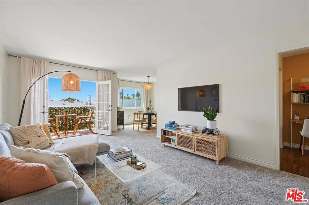428 Hill Street #16 Santa Monica, CA 90405