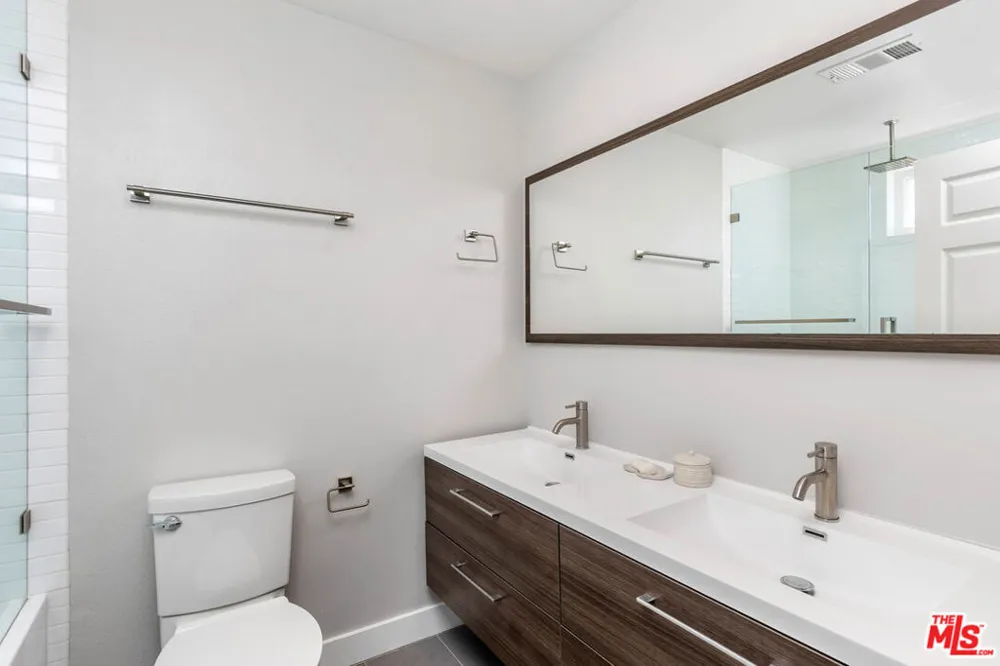 1240 24th Street #1 Santa Monica, CA 90404