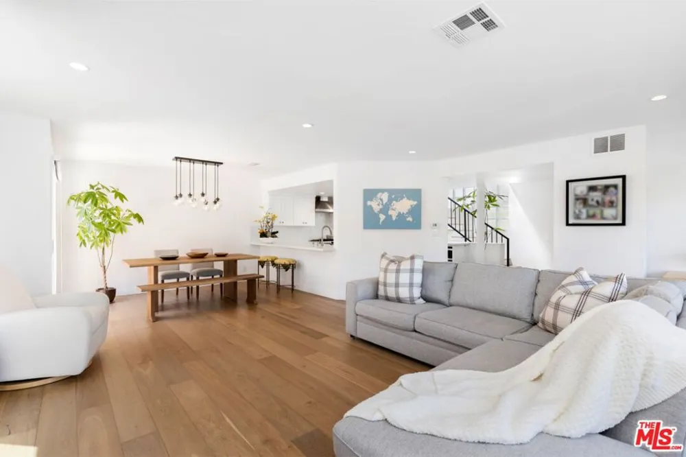 1240 24th Street #1 Santa Monica, CA 90404