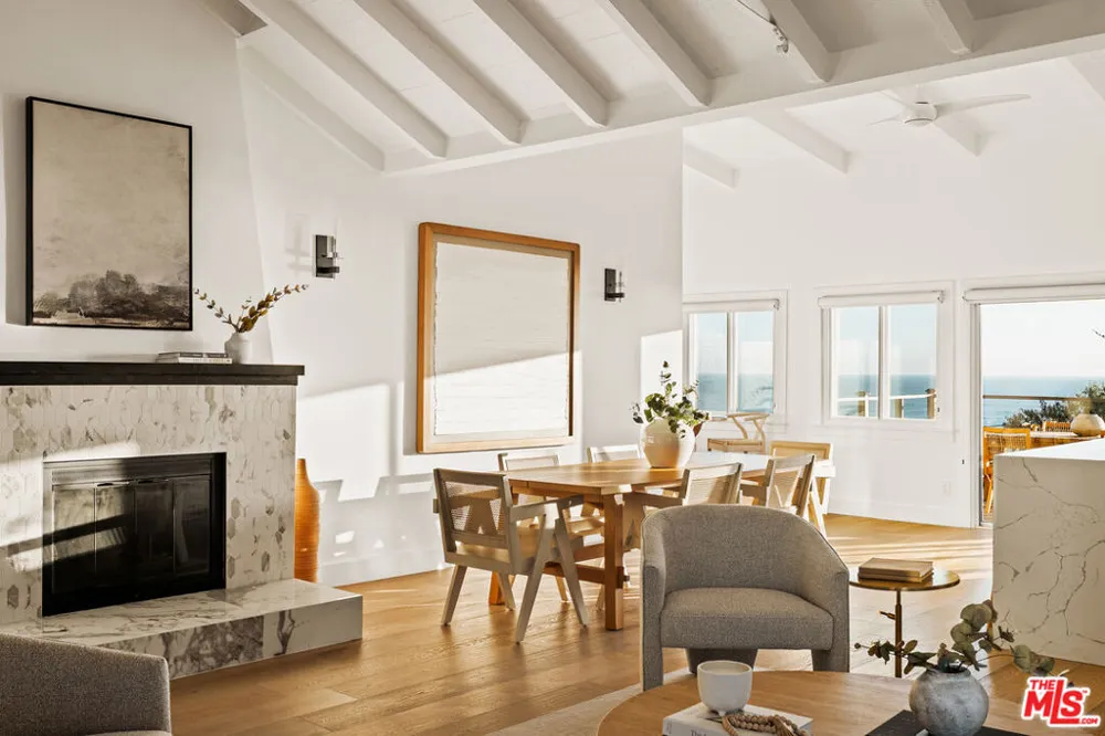 7325 Rindge Avenue Playa del Rey, CA 90293