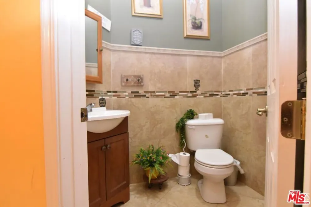 3724 Rock Meadow Court Bakersfield, CA 93308