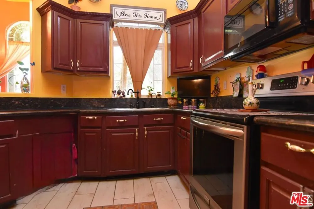 3724 Rock Meadow Court Bakersfield, CA 93308