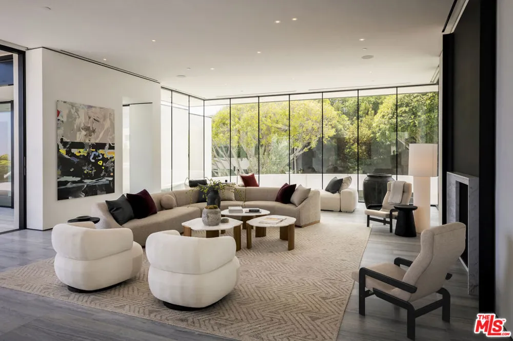 1200 Laurel Way Beverly Hills, CA 90210