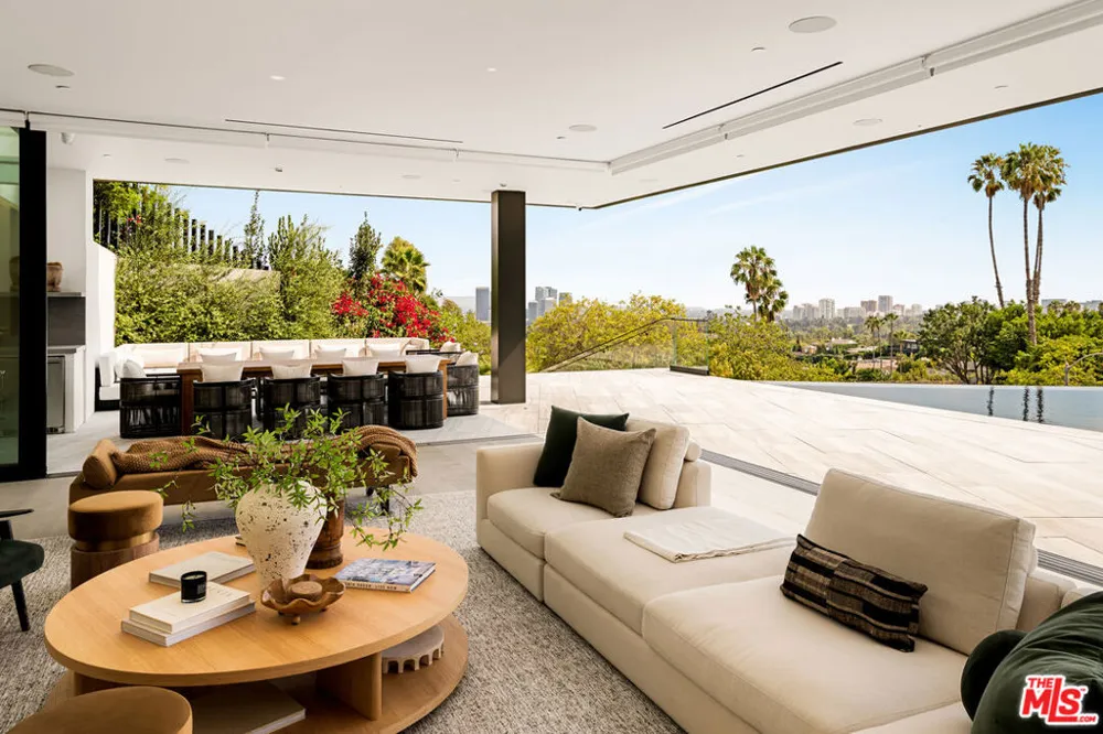 1200 Laurel Way Beverly Hills, CA 90210