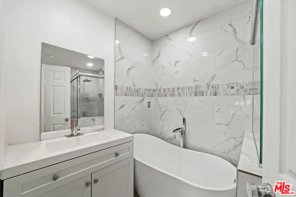 9935 Zitto Lane Los Angeles, CA 91042
