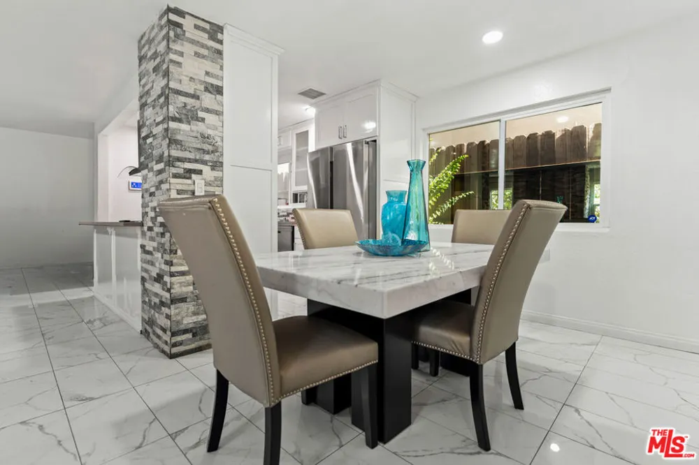 9935 Zitto Lane Los Angeles, CA 91042