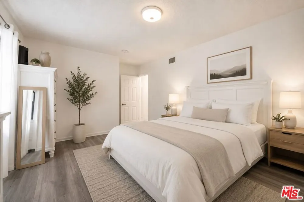 9935 Zitto Lane Los Angeles, CA 91042
