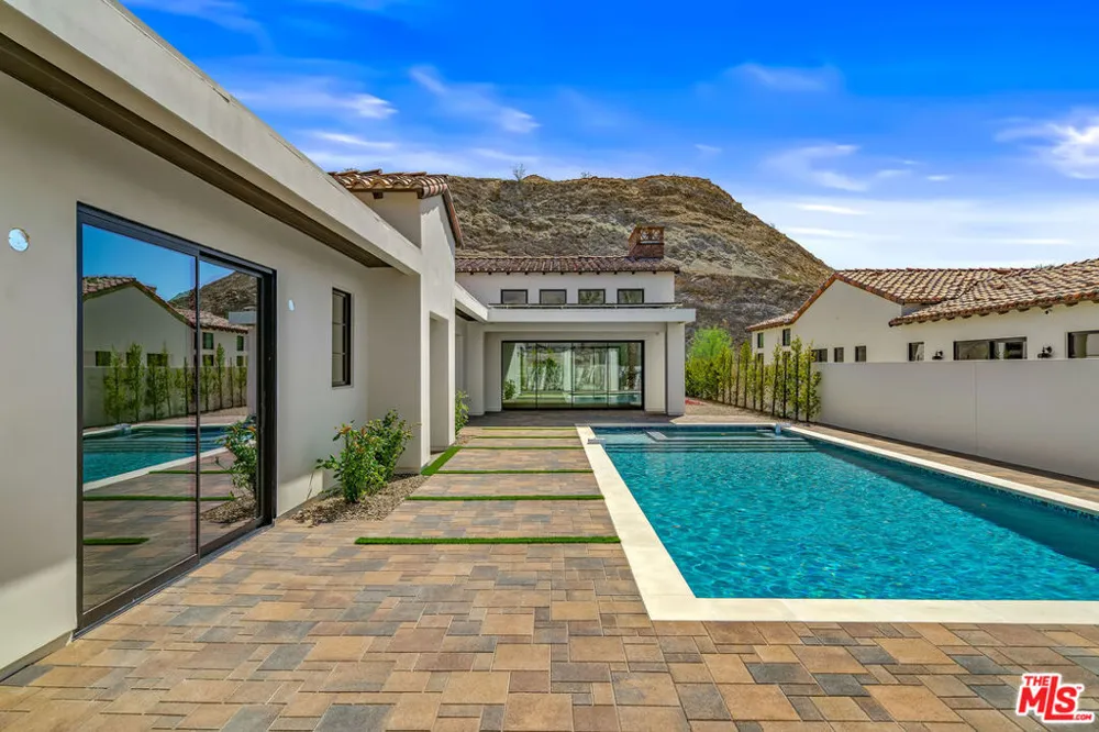 24 Santa Rosa Mountain Lane Rancho Mirage, CA 92270