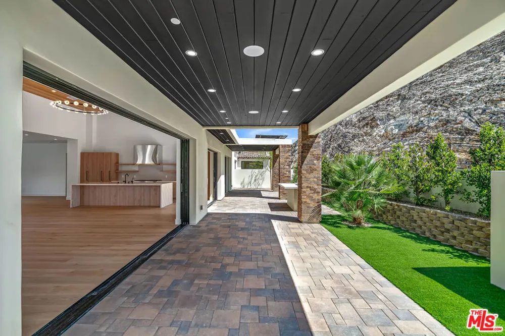 24 Santa Rosa Mountain Lane Rancho Mirage, CA 92270