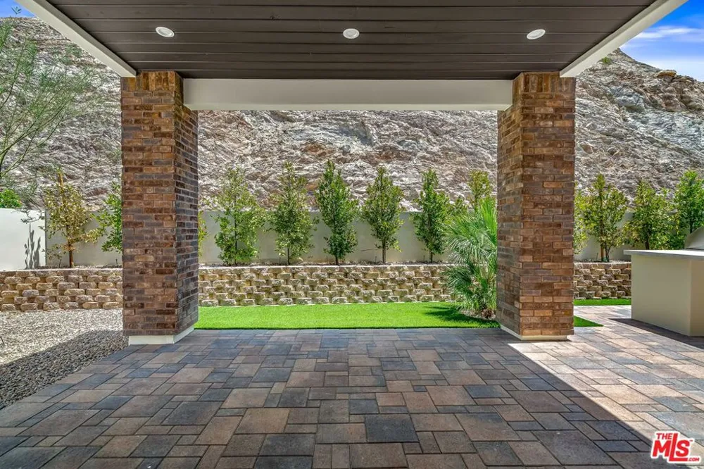 24 Santa Rosa Mountain Lane Rancho Mirage, CA 92270