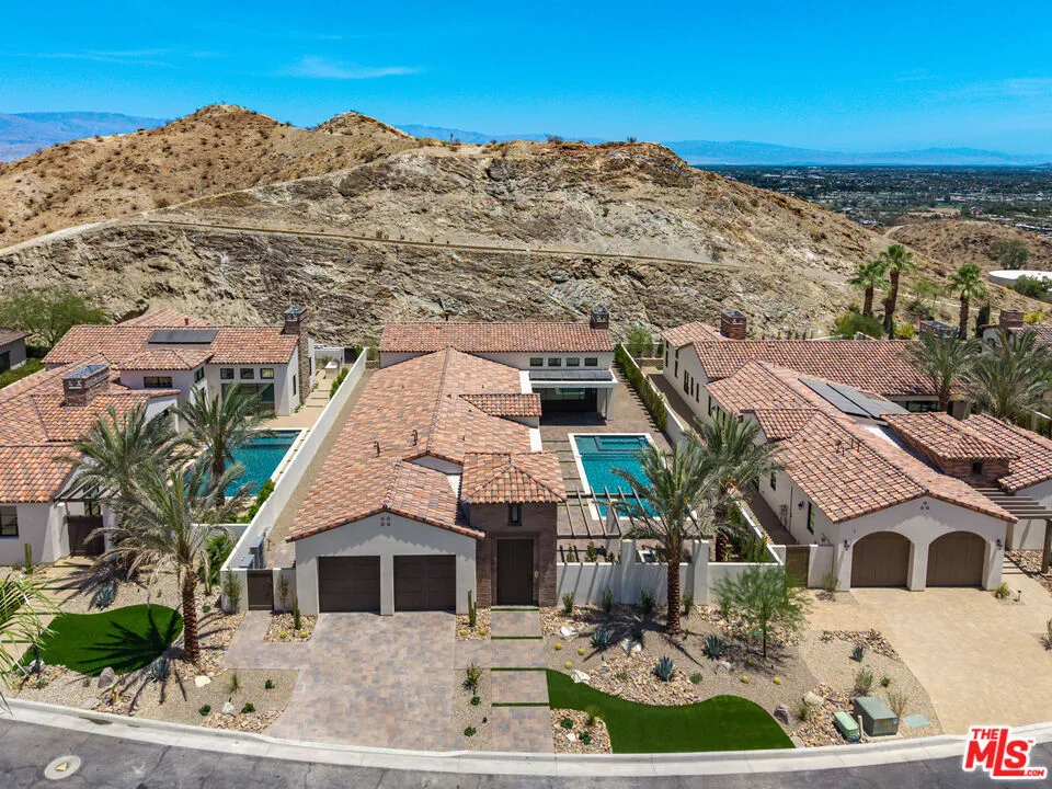 24 Santa Rosa Mountain Lane Rancho Mirage, CA 92270