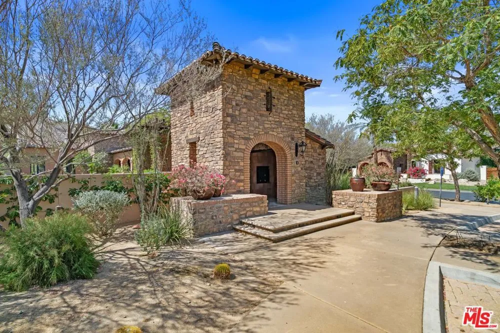 26 Santa Rosa Mountain Lane Rancho Mirage, CA 92270