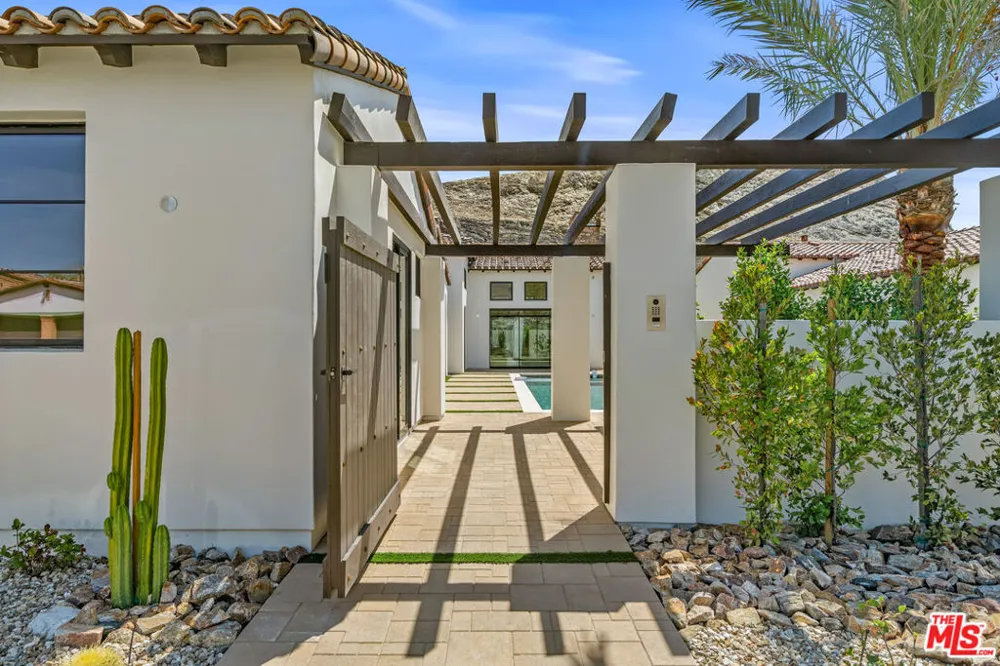 26 Santa Rosa Mountain Lane Rancho Mirage, CA 92270