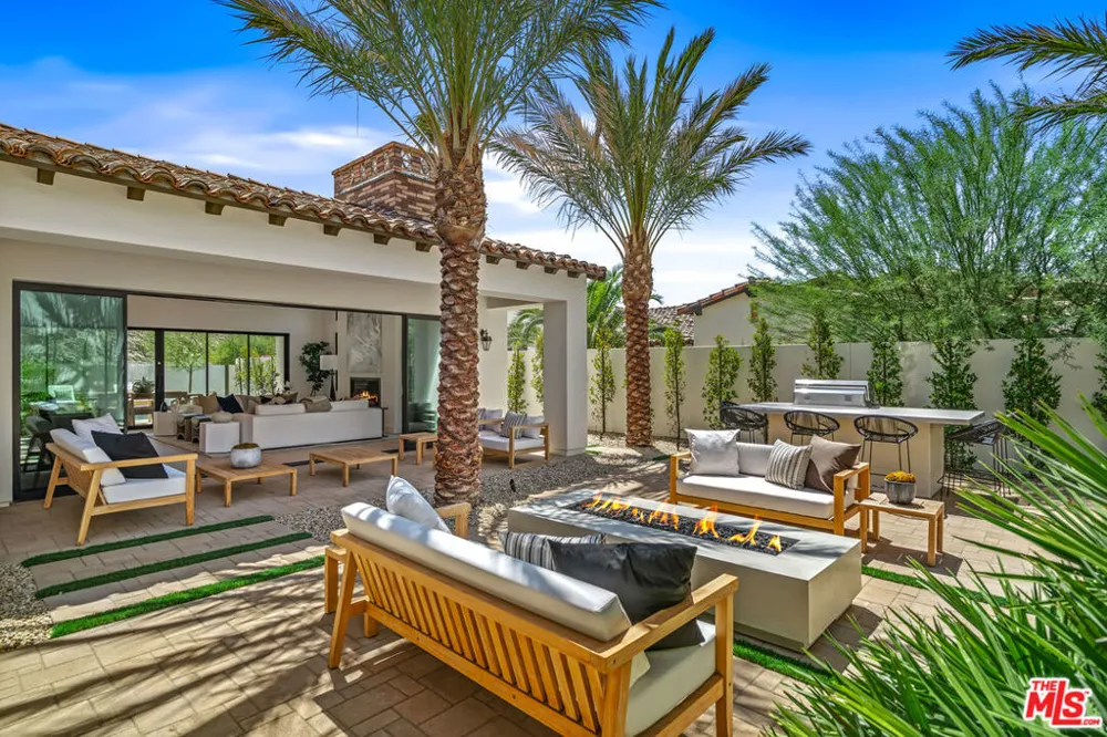 22 Santa Rosa Mountain Lane Rancho Mirage, CA 92270