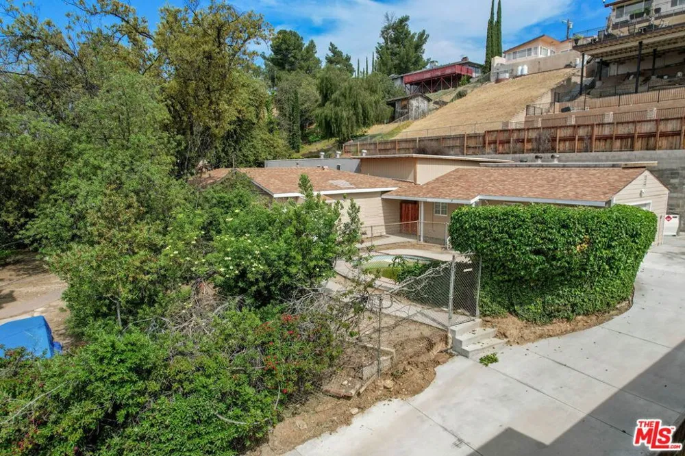 17823 Rinaldi Street Los Angeles, CA 91344