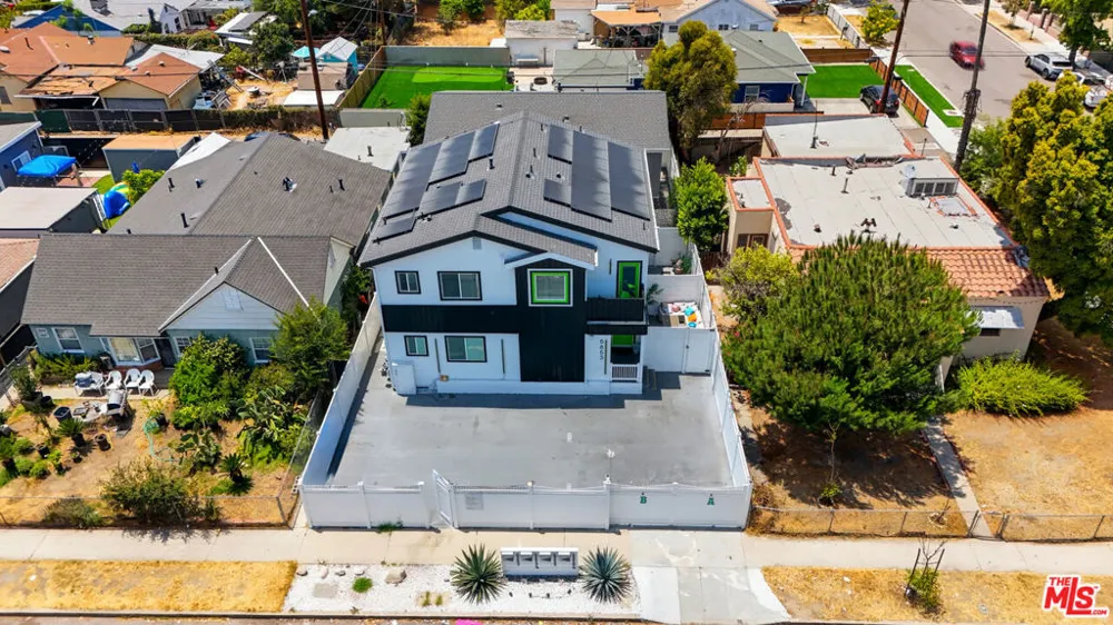 5853 Vineland Avenue #C Los Angeles, CA 91601