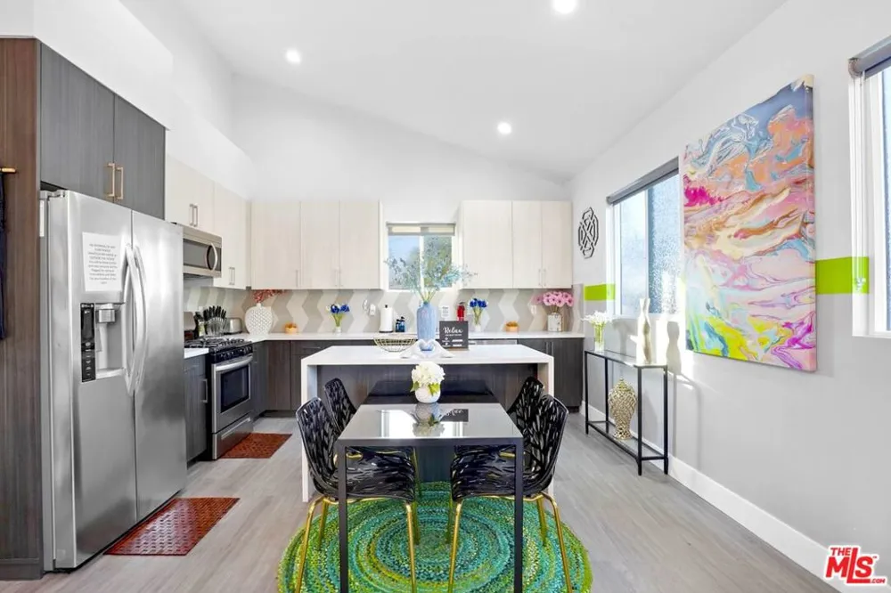 5853 Vineland Avenue #C Los Angeles, CA 91601