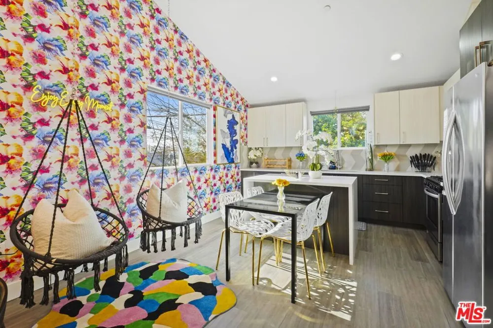 5853 Vineland Avenue #C Los Angeles, CA 91601