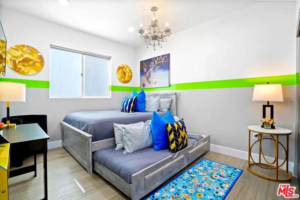 5853 Vineland Avenue #C Los Angeles, CA 91601