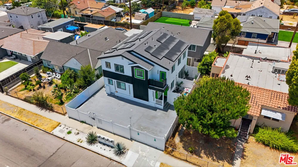 5853 Vineland Avenue #C Los Angeles, CA 91601