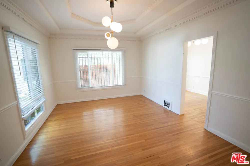 1210 S La Jolla Avenue Los Angeles, CA 90035