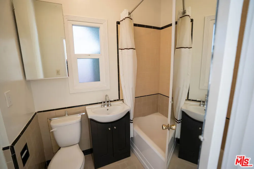 1210 S La Jolla Avenue Los Angeles, CA 90035