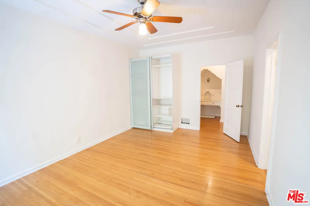 1210 S La Jolla Avenue Los Angeles, CA 90035