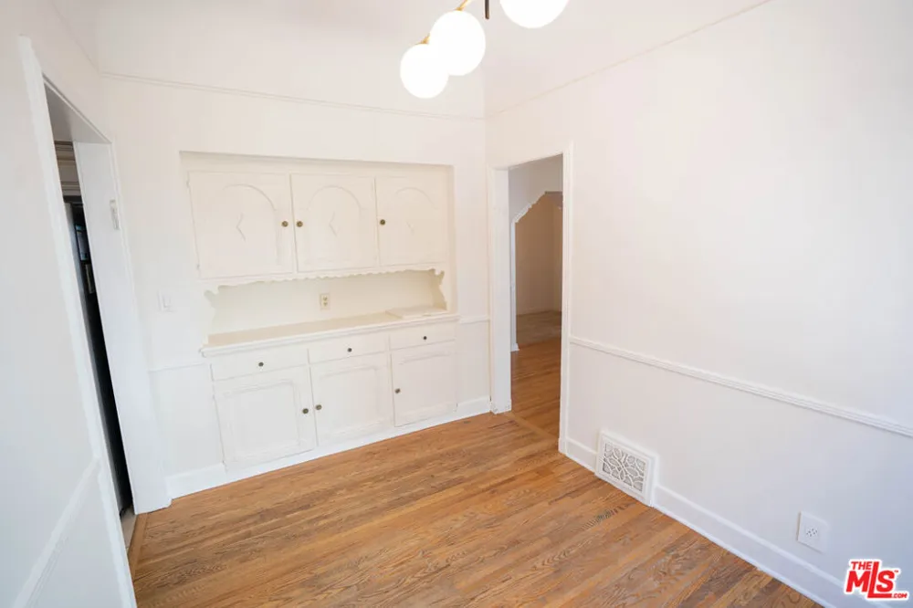 1210 S La Jolla Avenue Los Angeles, CA 90035