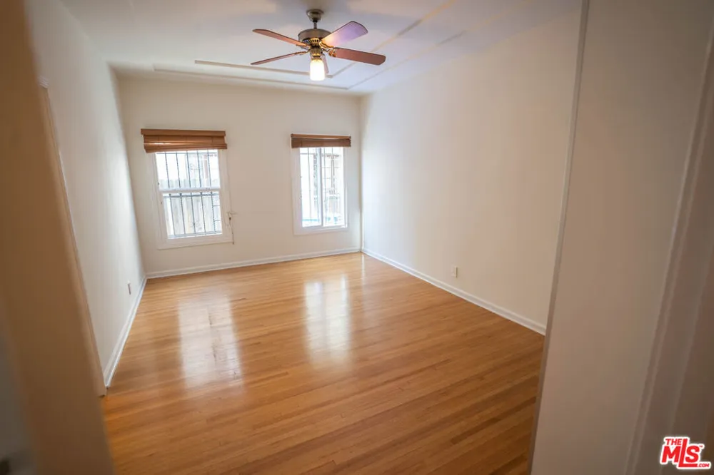 1210 S La Jolla Avenue Los Angeles, CA 90035