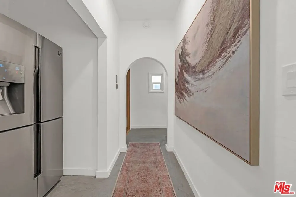 1915 Ocean Front Walk Venice, CA 90291