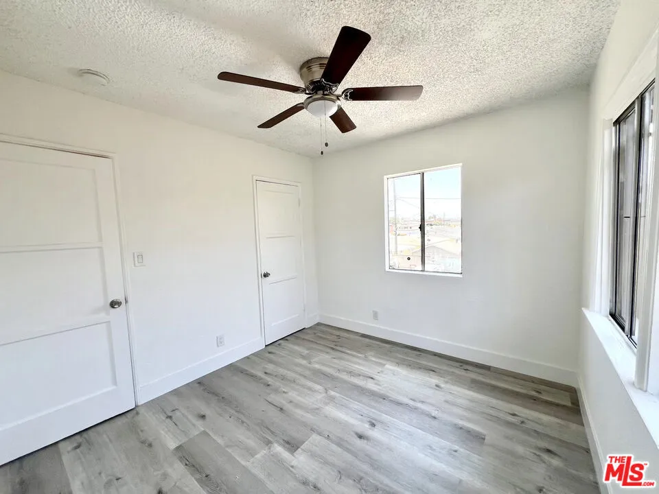 254 E Lanzit Avenue #5 Los Angeles, CA 90061