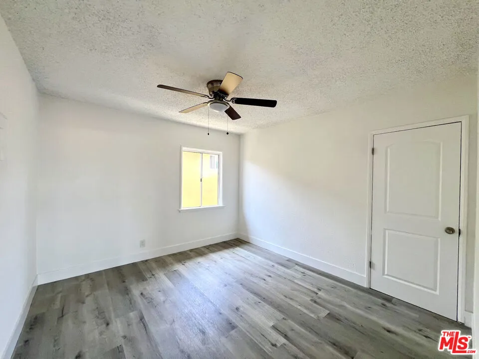 254 E Lanzit Avenue #5 Los Angeles, CA 90061