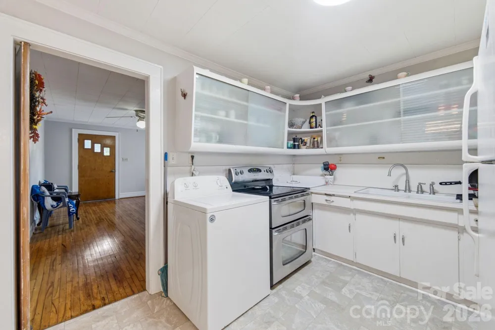 1659 maple Avenue Albemarle, NC 28001