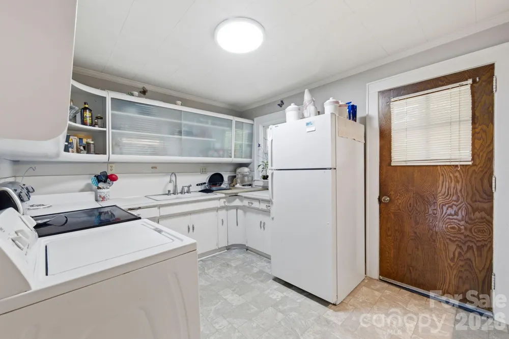 1659 maple Avenue Albemarle, NC 28001