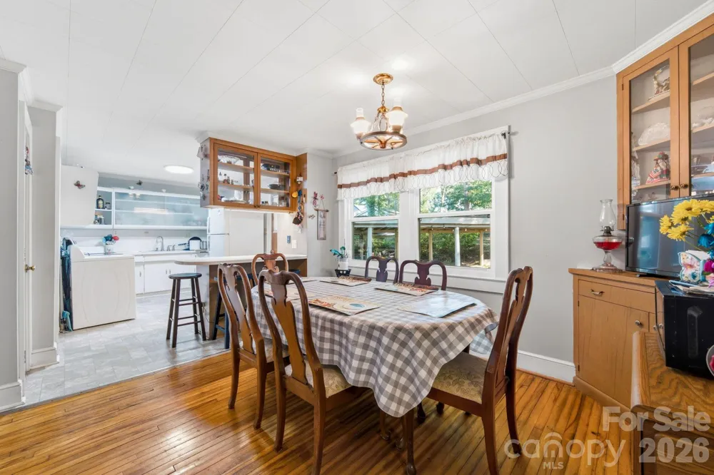 1659 maple Avenue Albemarle, NC 28001