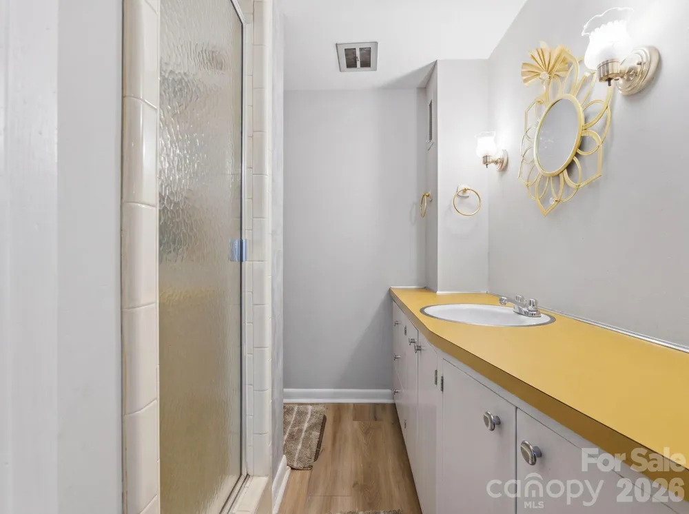 1659 maple Avenue Albemarle, NC 28001