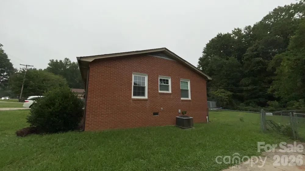 1429 Edgewood Road Bessemer City, NC 28016