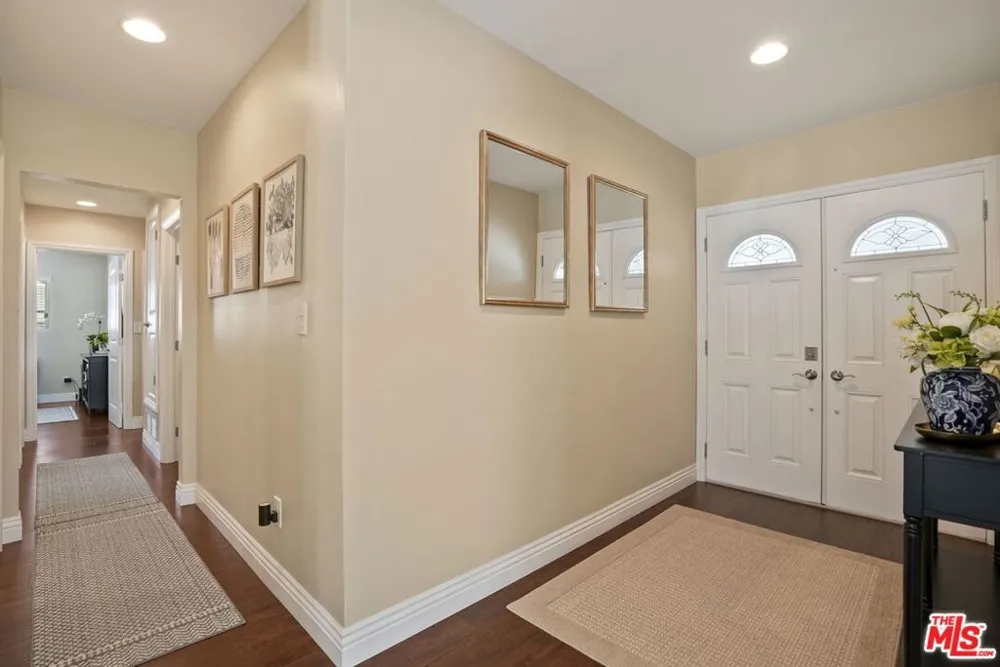 10501 Forbes Avenue Granada Hills, CA 91344
