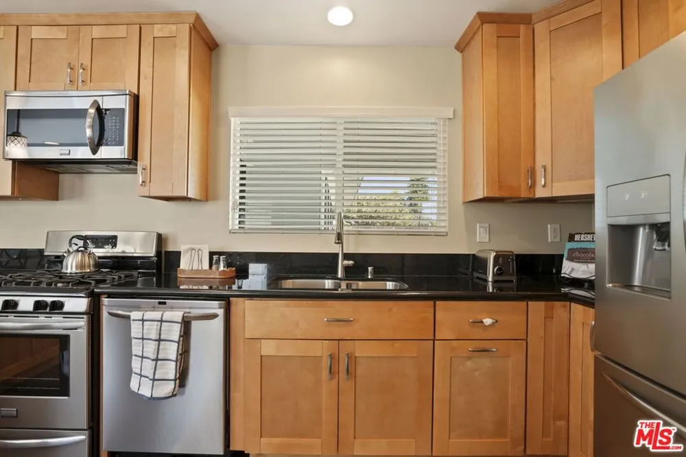 10501 Forbes Avenue Granada Hills, CA 91344