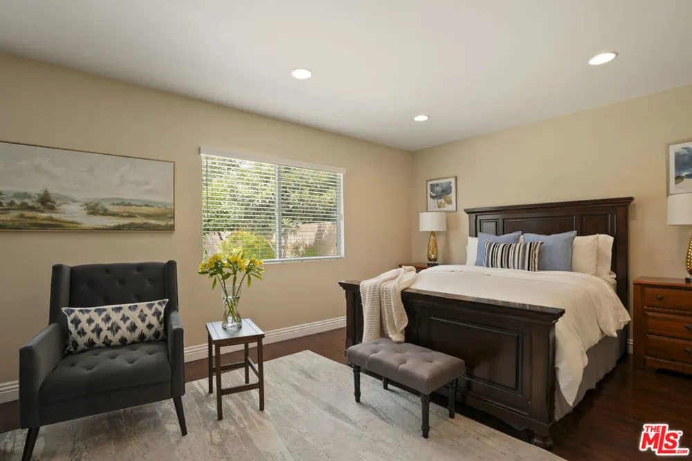 10501 Forbes Avenue Granada Hills, CA 91344