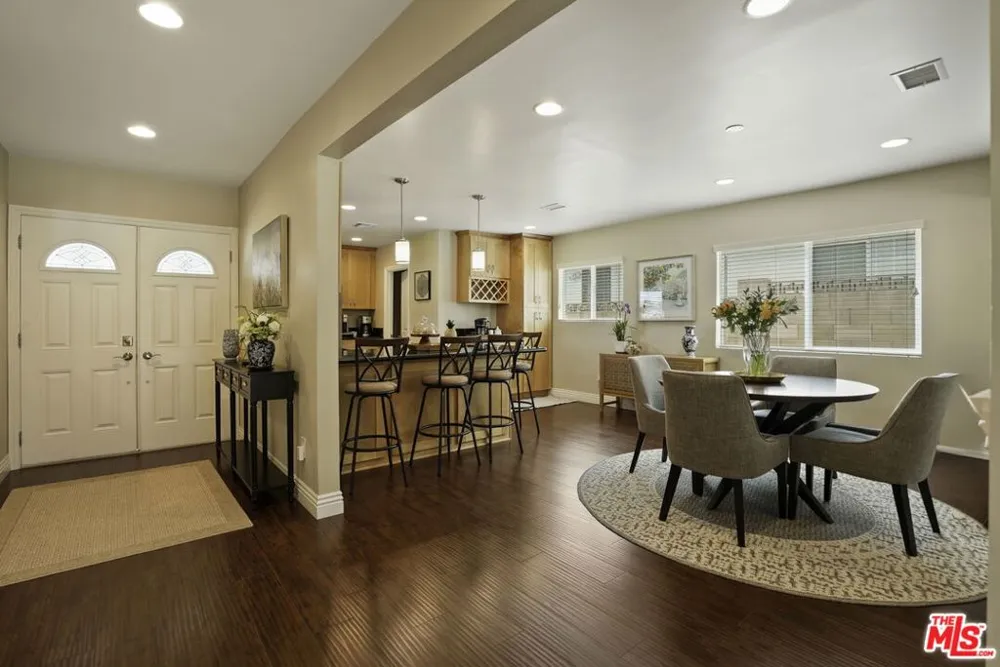 10501 Forbes Avenue Granada Hills, CA 91344